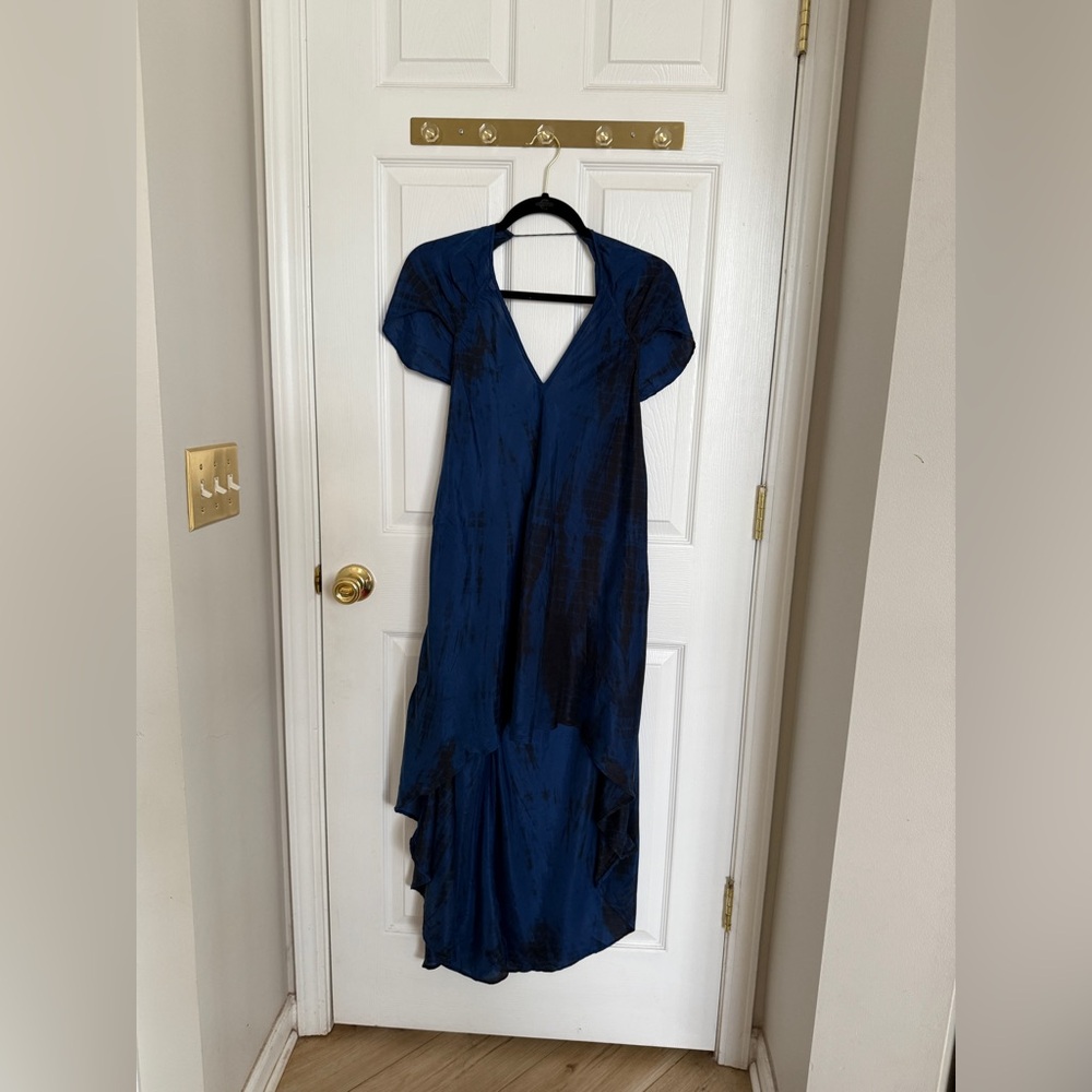 Fara Boutique Lana Dress 100% Silk - Picture 9 of 9